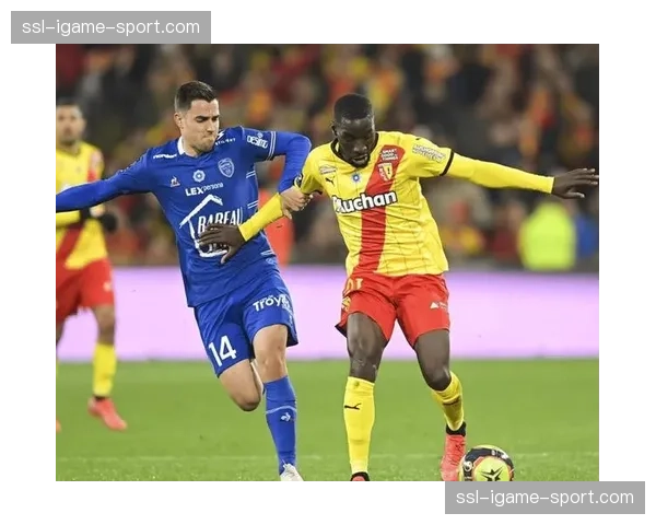 特鲁瓦公布大名单,两名主力球员伤愈回归 特鲁瓦公布大名单,两名主力球员伤愈回归